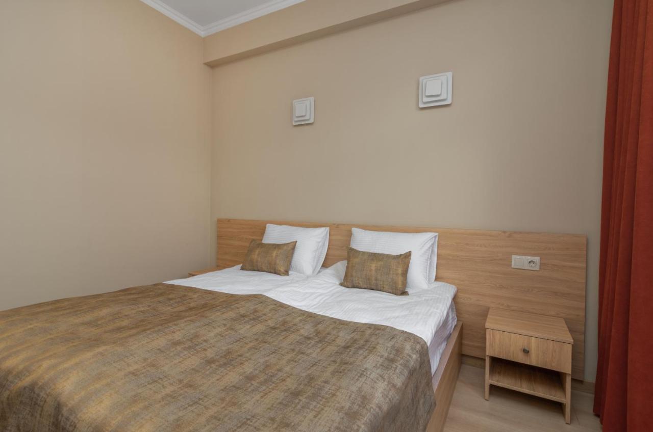 Hotel Alexandria Saguramo Экстерьер фото