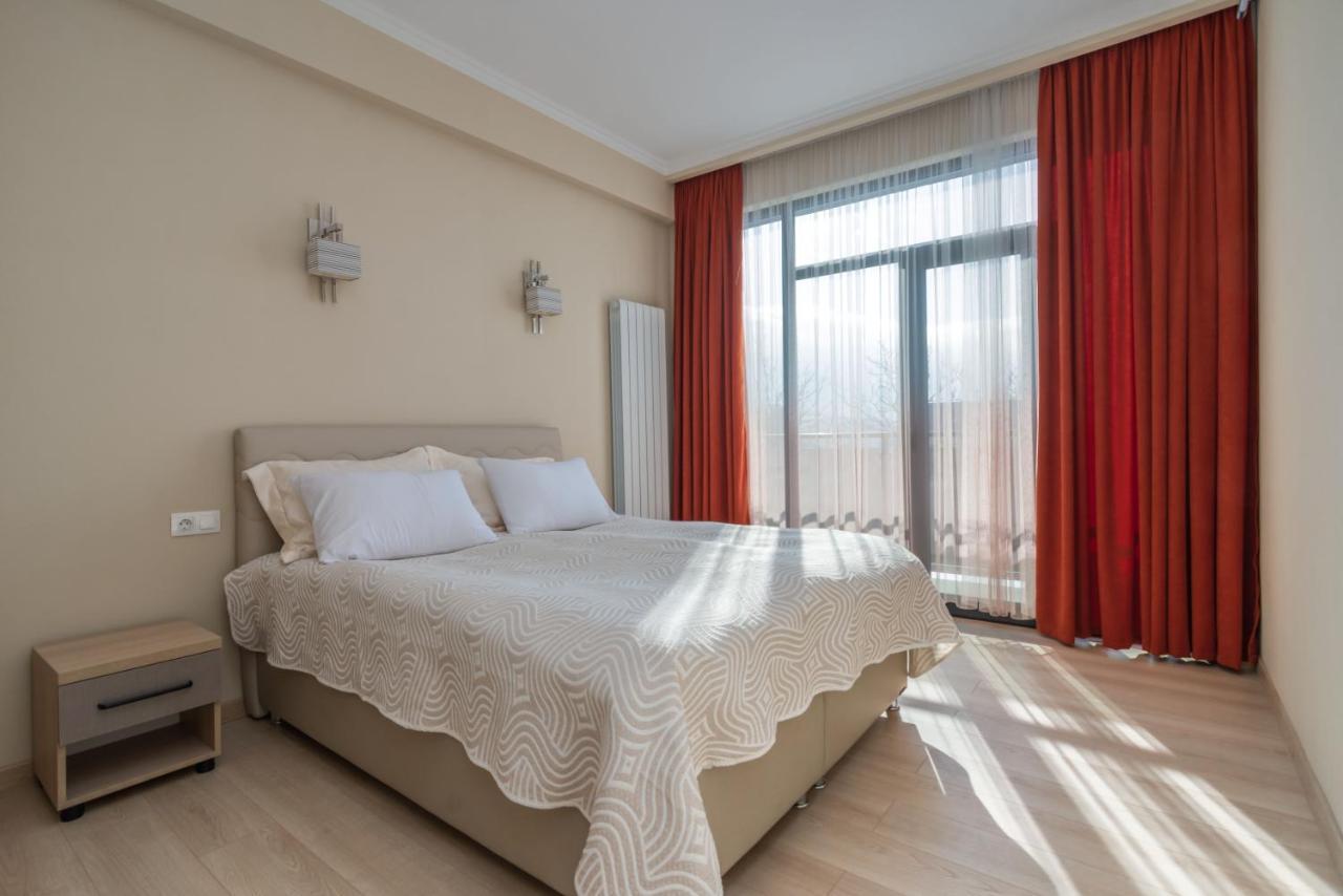 Hotel Alexandria Saguramo Экстерьер фото