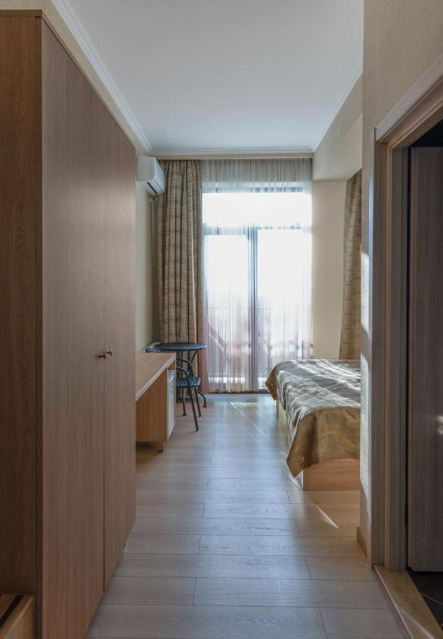Hotel Alexandria Saguramo Экстерьер фото