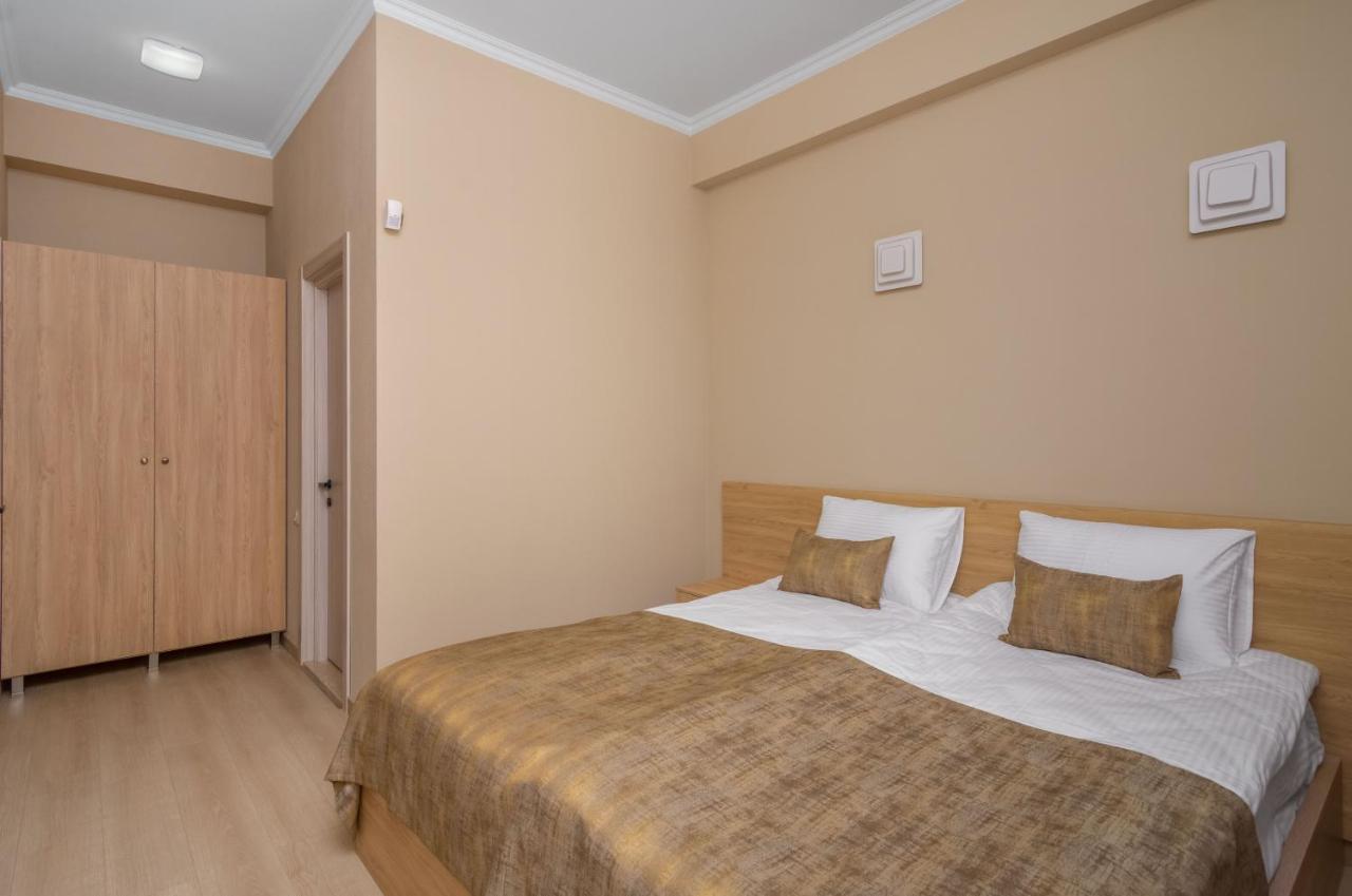 Hotel Alexandria Saguramo Экстерьер фото