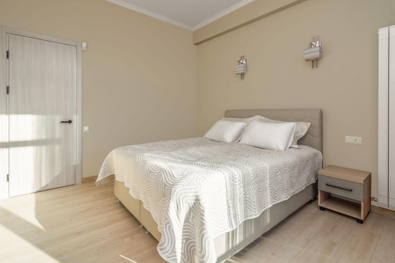 Hotel Alexandria Saguramo Экстерьер фото