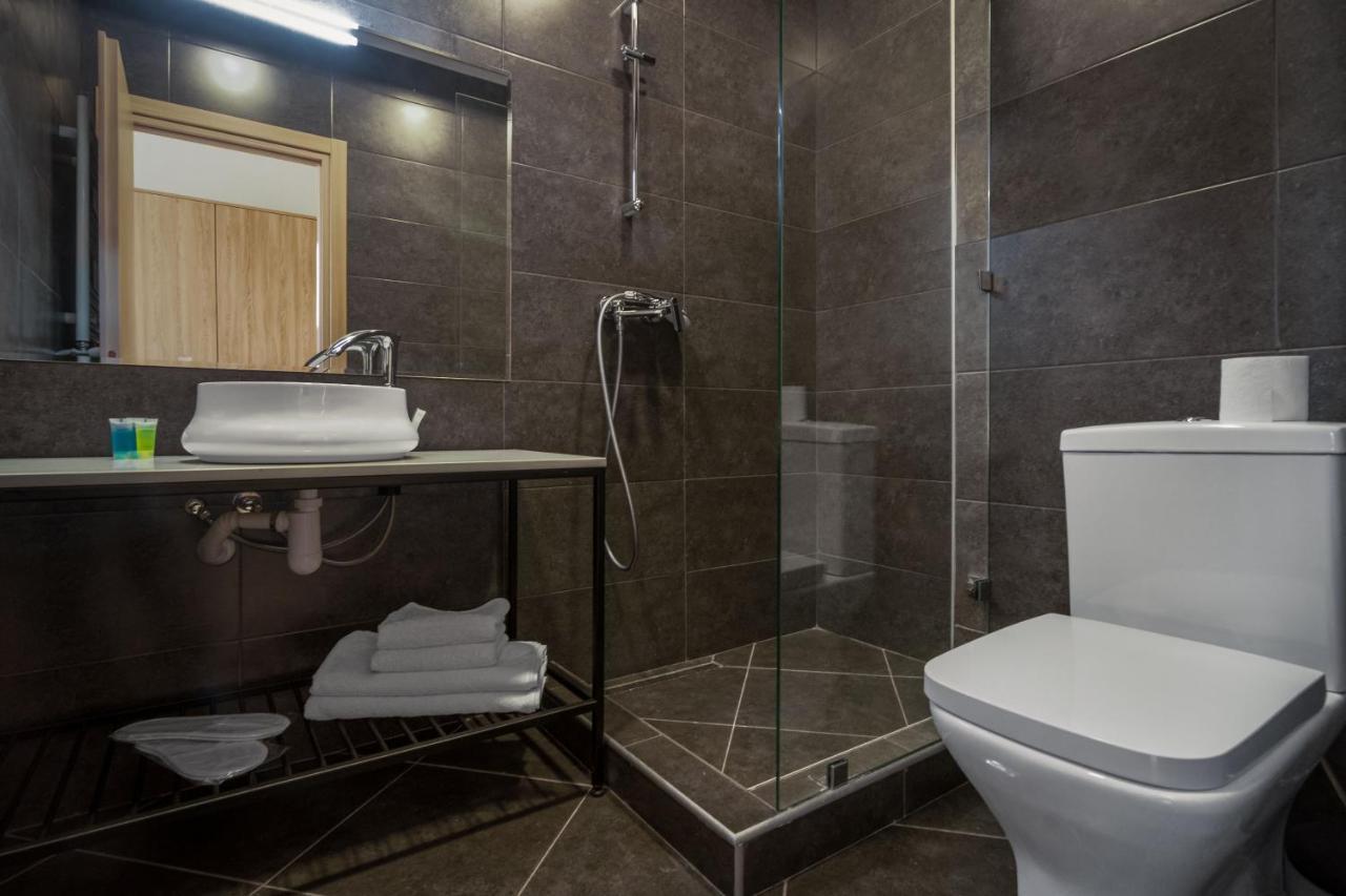 Hotel Alexandria Saguramo Экстерьер фото